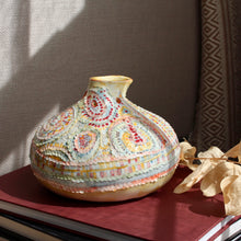 Load image into Gallery viewer, Large Texture Vase