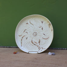 Load image into Gallery viewer, Large Flower Plate