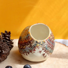 Load image into Gallery viewer, From the Earth Pod Vase