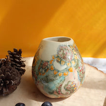 Load image into Gallery viewer, In Time Pod Vase
