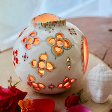 Load image into Gallery viewer, Vibrant Pod Lantern - custom